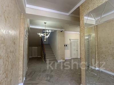 3-комнатная квартира · 140 м² · 1/5 этаж, Тумар ханым 40 за 65 млн ₸ в Астане, Нура р-н