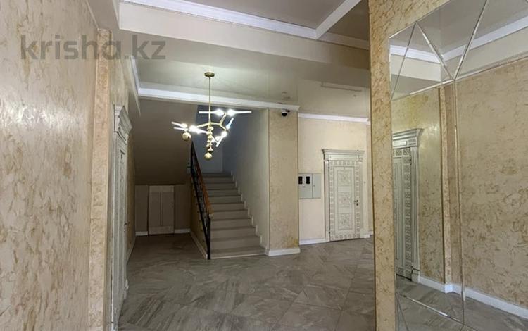 3-комнатная квартира · 140 м² · 1/5 этаж, Тумар ханым 40 за 65 млн ₸ в Астане, Нура р-н — фото 2