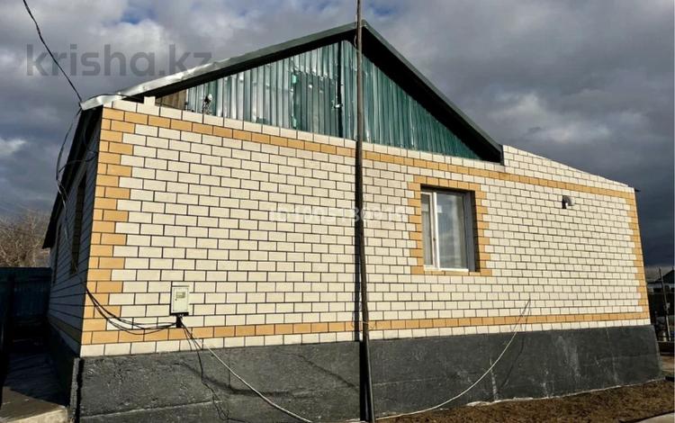 Часть дома · 4 комнаты · 84 м² · 10 сот., Мира 8/2 — Больницы за 12 млн 〒 в Заре — фото 2