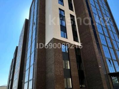 3-комнатная квартира · 74.2 м² · 4/9 этаж, Жабаева 106 — ул Маяковского за 39 млн ₸ в Петропавловске