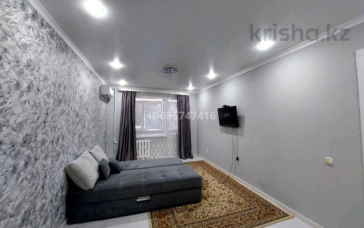 1-комнатная квартира · 33 м² · 2/5 этаж, Курмангазы 166 — Институт Казииту за 10 000 ₸ в Уральске — фото 2