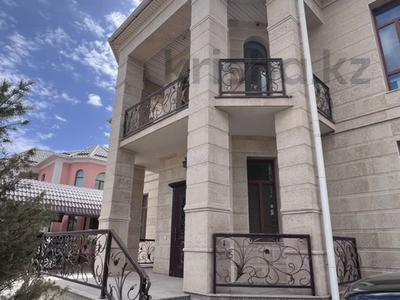 Часть дома · 4 комнаты · 355 м² · 12 сот., мкр Акжайык, Тулеметова 70/1 за 320 млн ₸ в Шымкенте, Абайский р-н