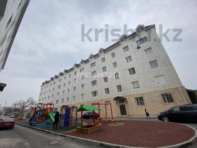 1-комнатная квартира, 49 м², 3/5 этаж, мкр Шапагат за 25 млн 〒 в Шымкенте, Енбекшинский р-н