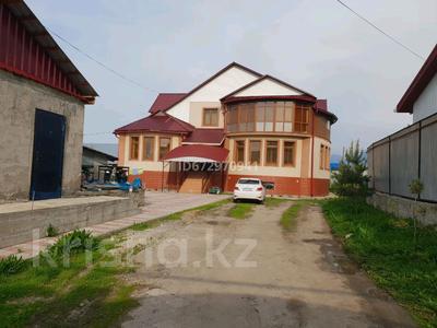 Отдельный дом · 8 комнат · 520 м² · 17.5 сот., Момышулы за 95 млн 〒 в 