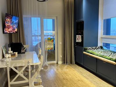 4-комнатная квартира · 140 м² · 6/8 этаж, Мангилик Ел 28 за 800 000 〒 в Астане, Есильский р-н