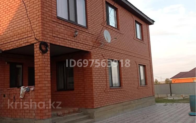 Отдельный дом · 7 комнат · 250 м² · 10 сот., Тайбурыл за 45 млн 〒 в Актобе, жилой массив Рауан — фото 2