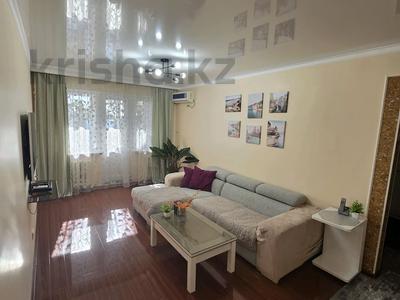1-комнатная квартира · 50 м² · 5/5 этаж, Толегена Айбергенова 3 — Проспект Республики ул.Толегена Айбергенова за 15 000 ₸ в Шымкенте, Аль-Фарабийский р-н