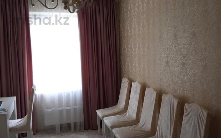 4-комнатная квартира, 74 м², 3/5 этаж, Жастар — Даулет за 23.5 млн 〒 в Талдыкоргане, мкр Жастар — фото 2