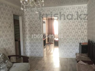 2-комнатная квартира · 48 м² · 2/5 этаж, Майкудук, 19й микрорайон 74 за 13 млн ₸ в Караганде, Алихана Бокейханова р-н