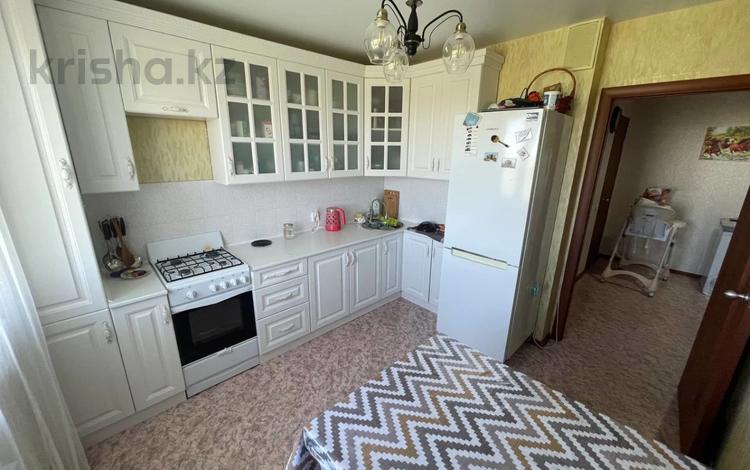 1-бөлмелі пәтер · 40 м² · 8/9 қабат, Аэропорт 38, бағасы: 17.9 млн ₸ в Костанае — фото 4