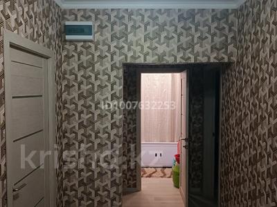 2-комнатная квартира · 51 м² · 6/9 этаж, 5 мкр. 12 за 19.5 млн 〒 в Аксае