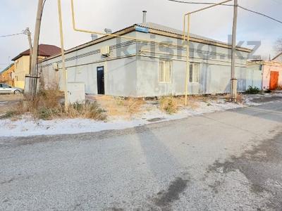 Свободное назначение, офисы, магазины и бутики, склады, общепит, салоны красоты, бани, гостиницы и зоны отдыха, медцентры и аптеки, образование, развлечения · 286.6 м² за 160 млн 〒 в Атырау