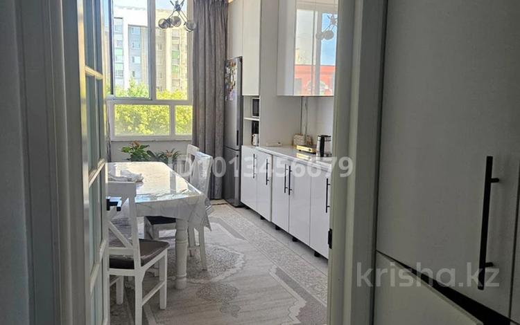 3-комнатная квартира · 87.9 м² · 4/9 этаж, Куаныша Толеметова 50/18 за 50 млн ₸ в Шымкенте, Абайский р-н — фото 2