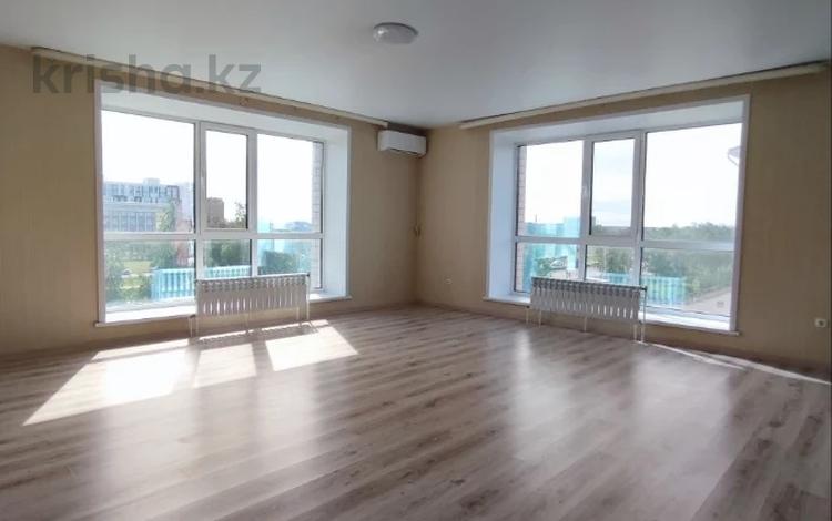 3-бөлмелі пәтер · 102.9 м² · 4/6 қабат, Юбилейный, бағасы: 45 млн ₸ в Костанае — фото 11