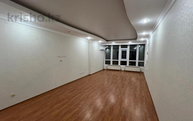 3-бөлмелі пәтер · 83 м² · 14/25 қабат, мкр 11 — Абулкайыр хана, бағасы: 19.9 млн ₸ в Актобе — фото 12