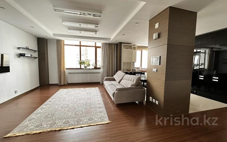 3-комнатная квартира, 112 м², Байтурсынова 5 за 67 млн 〒 в Астане, Алматы р-н — фото 2