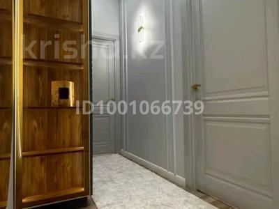 2-комнатная квартира · 57 м² · 1/7 этаж, 20а мкр, 20 мкр 16 — Жолдың бойындағы үй. за 24 млн 〒 в Актау