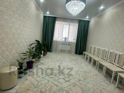 3-комнатная квартира · 90 м² · 2/5 этаж, мкр. Алтын орда за 38.7 млн ₸ в Актобе