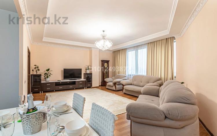 2-бөлмелі пәтер · 100 м² · 11/30 қабат, Аль-Фараби 7, бағасы: 500 000 ₸ в Алматы — фото 15