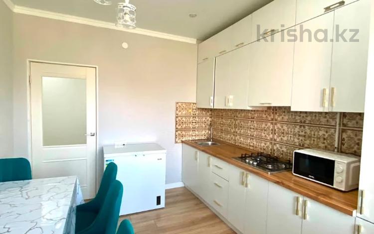 2-комнатная квартира · 62 м² · 3/5 этаж, мкр. Алтын орда, Мангилик ел за 27.5 млн ₸ в Актобе — фото 2