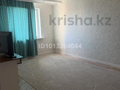 2-бөлмелі пәтер · 70 м² · 12/12 қабат, Кошкарбаева 34, бағасы: 15 000 ₸ в Астане, Алматы р-н