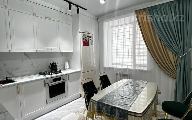 2-комнатная квартира · 63.9 м² · 1/9 этаж, мкр. Алтын орда 25г за 28 млн 〒 в Актобе — фото 2