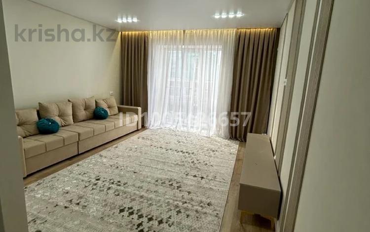 2-комнатная квартира · 68 м² · 9/10 этаж, мкр Юго-Восток, Букетова за 300 000 ₸ в Караганде, Казыбек би р-н — фото 2
