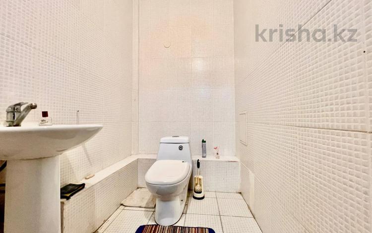 2-комнатная квартира · 66 м² · 7/9 этаж, Сауран 3 за 36 млн ₸ в Астане, Есильский р-н — фото 2