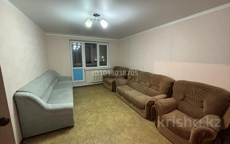 1-комнатная квартира · 50 м² · 3/5 этаж, Аманжолова 13/2 за 130 000 ₸ в им. Касыма кайсеновой — фото 2