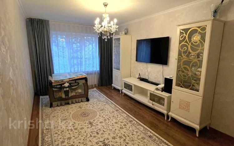 4-комнатная квартира · 80 м² · 2/5 этаж, мкр Мамыр-1 — Шаляпина - Момышулы за 54.5 млн 〒 в Алматы, Ауэзовский р-н — фото 2