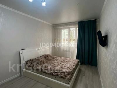 1-комнатная квартира, 33 м², 2/10 этаж посуточно, Толе би 285/8 к1 за 13 000 〒 в Алматы, Ауэзовский р-н