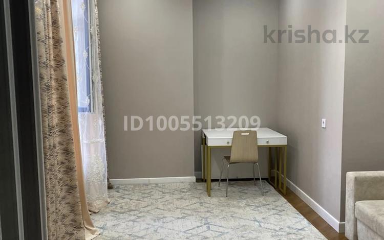 3-комнатная квартира · 80 м² · 5/17 этаж, Туран — 3 подъезд за 400 000 ₸ в Астане, Нура р-н — фото 2