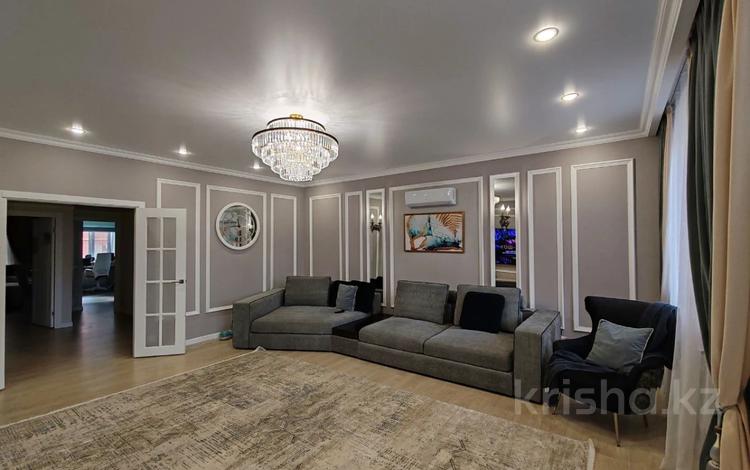 4-комнатная квартира · 135 м² · 1/6 этаж, Юбилейный 21 за 78 млн 〒 в Костанае — фото 2