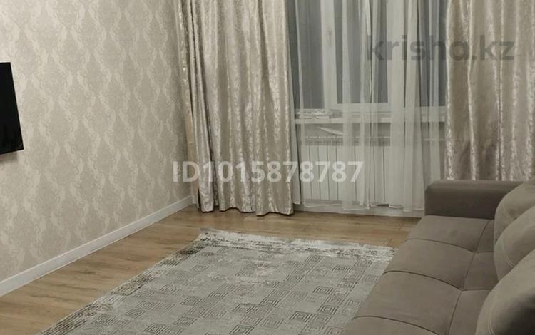 2-комнатная квартира · 60 м² · 1/5 этаж, мкр Айнабулак-3 141 за 280 000 ₸ в Алматы, Жетысуский р-н — фото 2