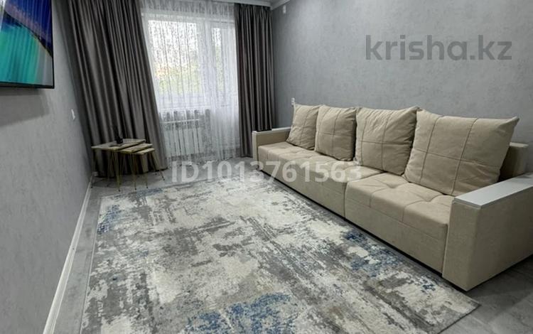2-комнатная квартира · 50 м² · 3/5 этаж, Мира 118/3 — Район магазин Самрук все магазины в шаговой доступности за 20 000 ₸ в Темиртау — фото 2