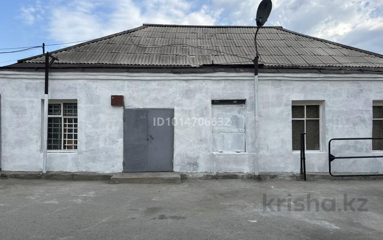 Еркін, дүкендер мен бутиктер, қоймалар · 82 м², бағасы: 70 000 ₸ в Костанае — фото 2