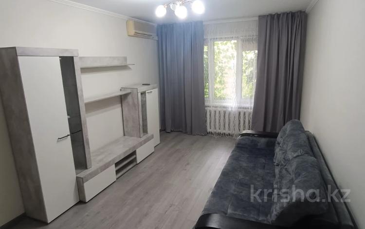 2-комнатная квартира, 54 м², 3/5 этаж помесячно, мкр Алмагуль 33