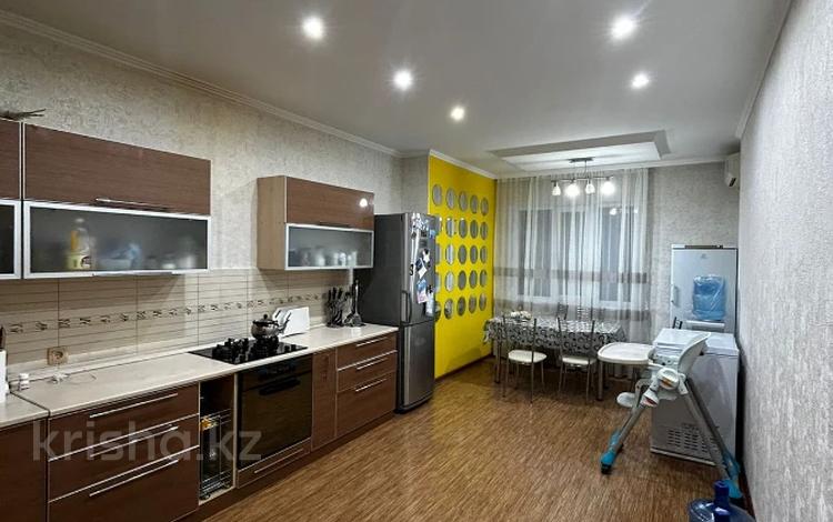 4-бөлмелі пәтер · 140 м² · 2/10 қабат, мкр. Алтын орда, Алии молдагуловой, бағасы: 49 млн ₸ в Актобе — фото 9