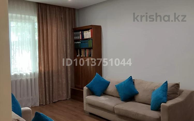 3-комнатная квартира · 67 м² · 1/9 этаж, мкр Орбита-3 за 390 000 ₸ в Алматы, Бостандыкский р-н — фото 2