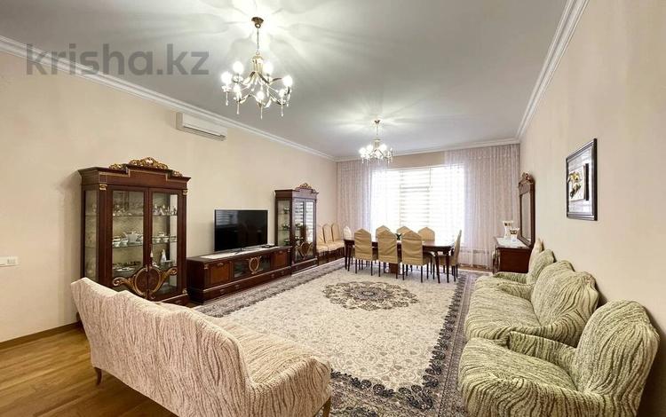 3-комнатная квартира, 155 м², 1/4 этаж, мкр Мирас 57 за 168 млн 〒 в Алматы, Бостандыкский р-н — фото 26