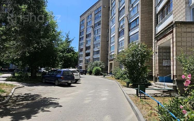 1-комнатная квартира · 50 м² · 7/9 этаж, Протозанова 135 за 24 млн ₸ в Усть-Каменогорске — фото 2
