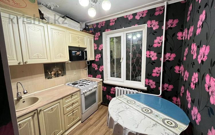 3-комнатная квартира, 65 м², 2/5 этаж помесячно, Достык за 130 000 〒 в Талдыкоргане — фото 2