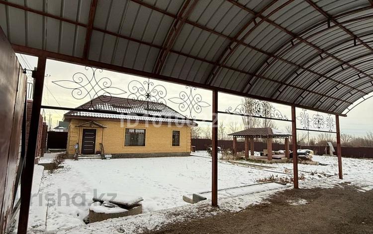 Отдельный дом · 2 комнаты · 60 м² · 13.5 сот., Аккайын за 200 000 ₸ в Жандосов — фото 2
