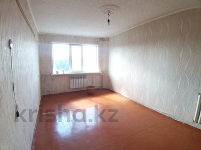 3-комнатная квартира · 61.7 м² · 5/5 этаж, Майкудук, Майкудук, мкр Восток-1 за 14 млн ₸ в Караганде, Алихана Бокейханова р-н