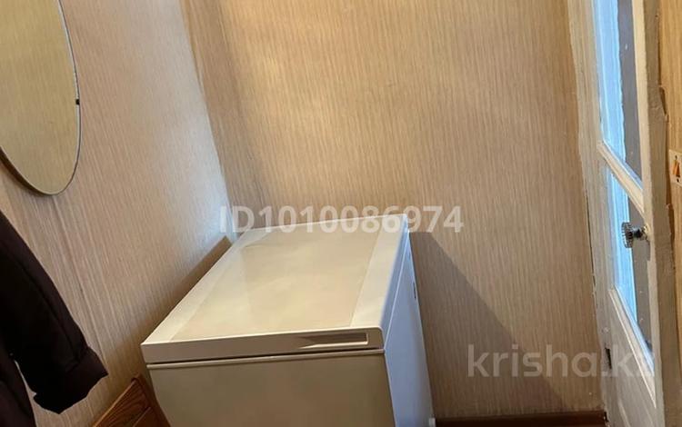 1-комнатная квартира · 31.3 м² · 2/5 этаж, мкр Новый Город, Абдирова 24/2 — Во дворе дома Мечта по Абдирова за 12.8 млн ₸ в Караганде, Казыбек би р-н — фото 3