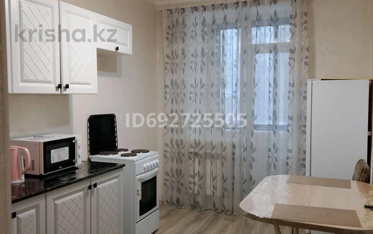 1-комнатная квартира · 40 м² · 2/13 этаж, Таульсыздык 34/9 — Таульсыздык Момышулы за 12 000 〒 в Астане, Алматы р-н — фото 17