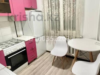 2-комнатная квартира · 43 м² · 1/4 этаж, мкр №1 29 — Саина-Абая,метро Сарыарка,универ Нархоз за 35 млн 〒 в Алматы, Ауэзовский р-н