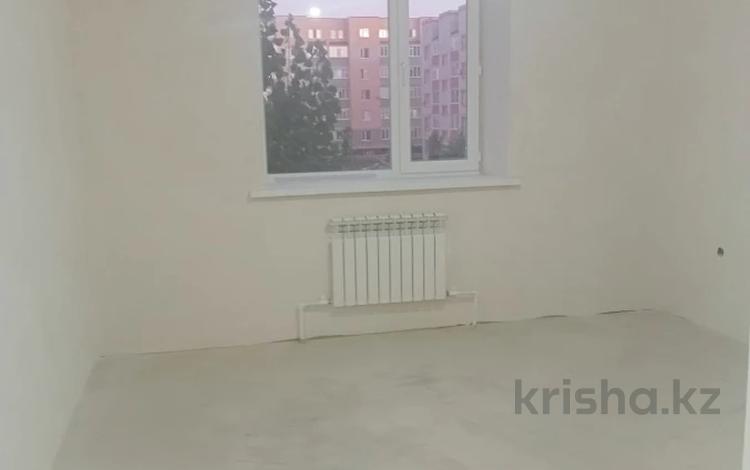 3-комнатная квартира · 101 м² · 3/5 этаж, мкр. Алтын орда за 27 млн ₸ в Актобе — фото 2