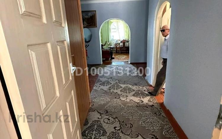 Жеке үй · 3 бөлме · 90 м² · 5 жүзд., Короткая — Пересечение ул.Кайрата Жумагалиева, бағасы: 30 млн ₸ в Уральске — фото 3