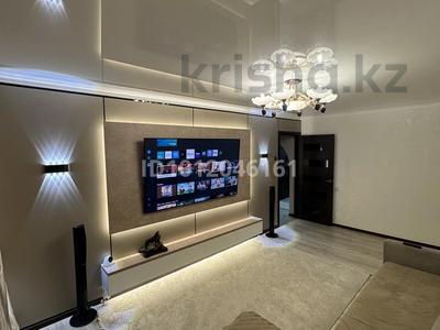 4-комнатная квартира · 90 м² · 5/5 этаж, Мкр. Аксай-3А 64 за 50.5 млн 〒 в Алматы, Ауэзовский р-н